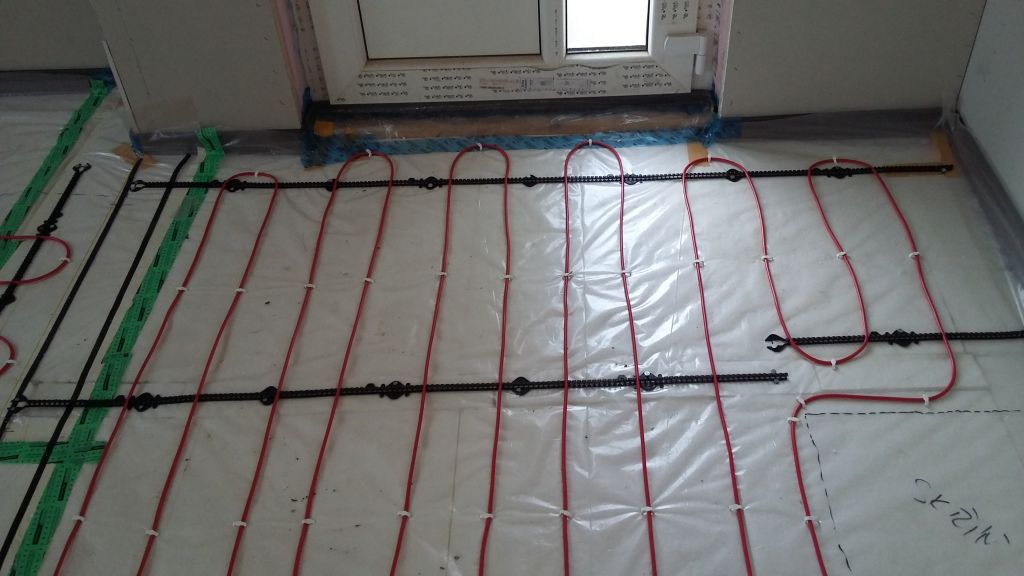 Topné kabely - elektrické podlahové topení. Nízkoteplotní způsob vytápění.