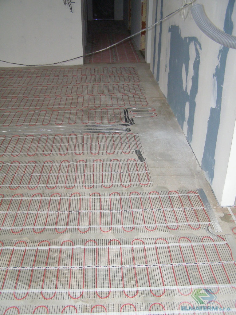 Vytápění nepravidelné podlahové plochy topnou rohoží DEVI DTIR 150