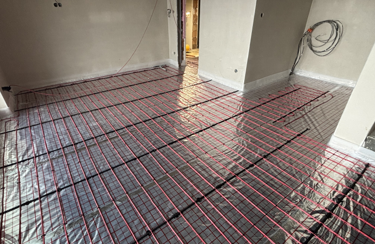 7 důvodů proč použít el. podlahové topení v nízkoenergetické novostavbě rodinného domu